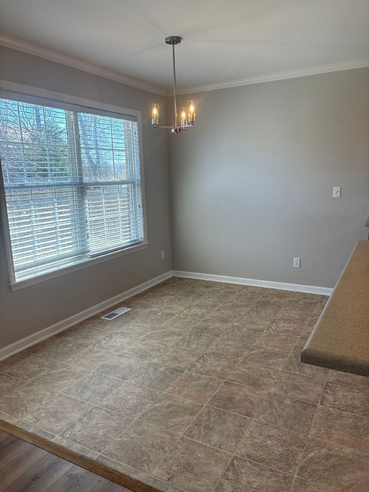 Spacious 3 Bedroom Home In Manchester... property image