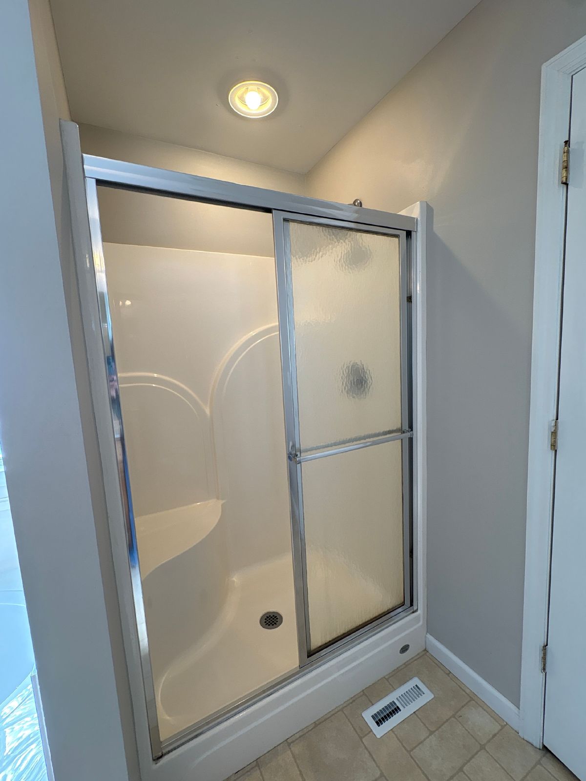 Spacious 3 Bedroom Home In Manchester... property image