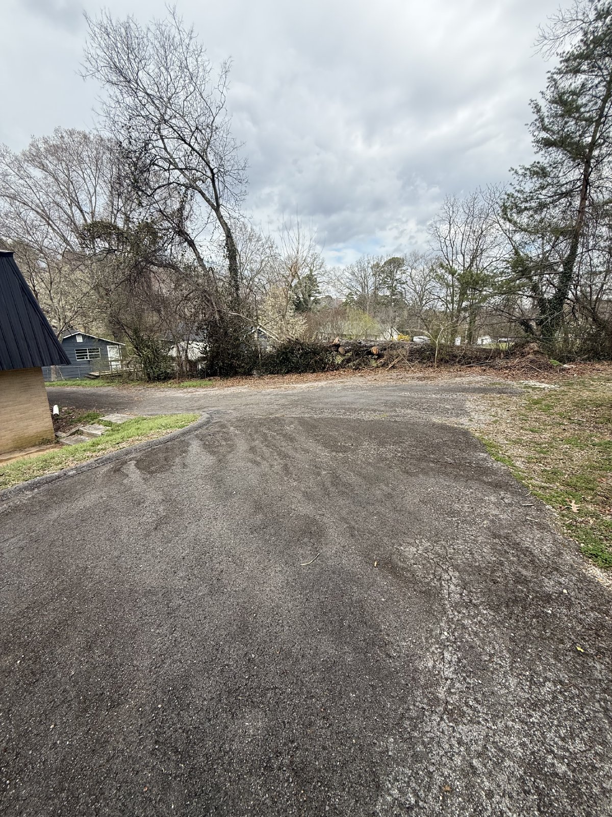 Looking for a comfortable place to call home? take a look at 810 Schmitt Rd, Rossville, GA! property image