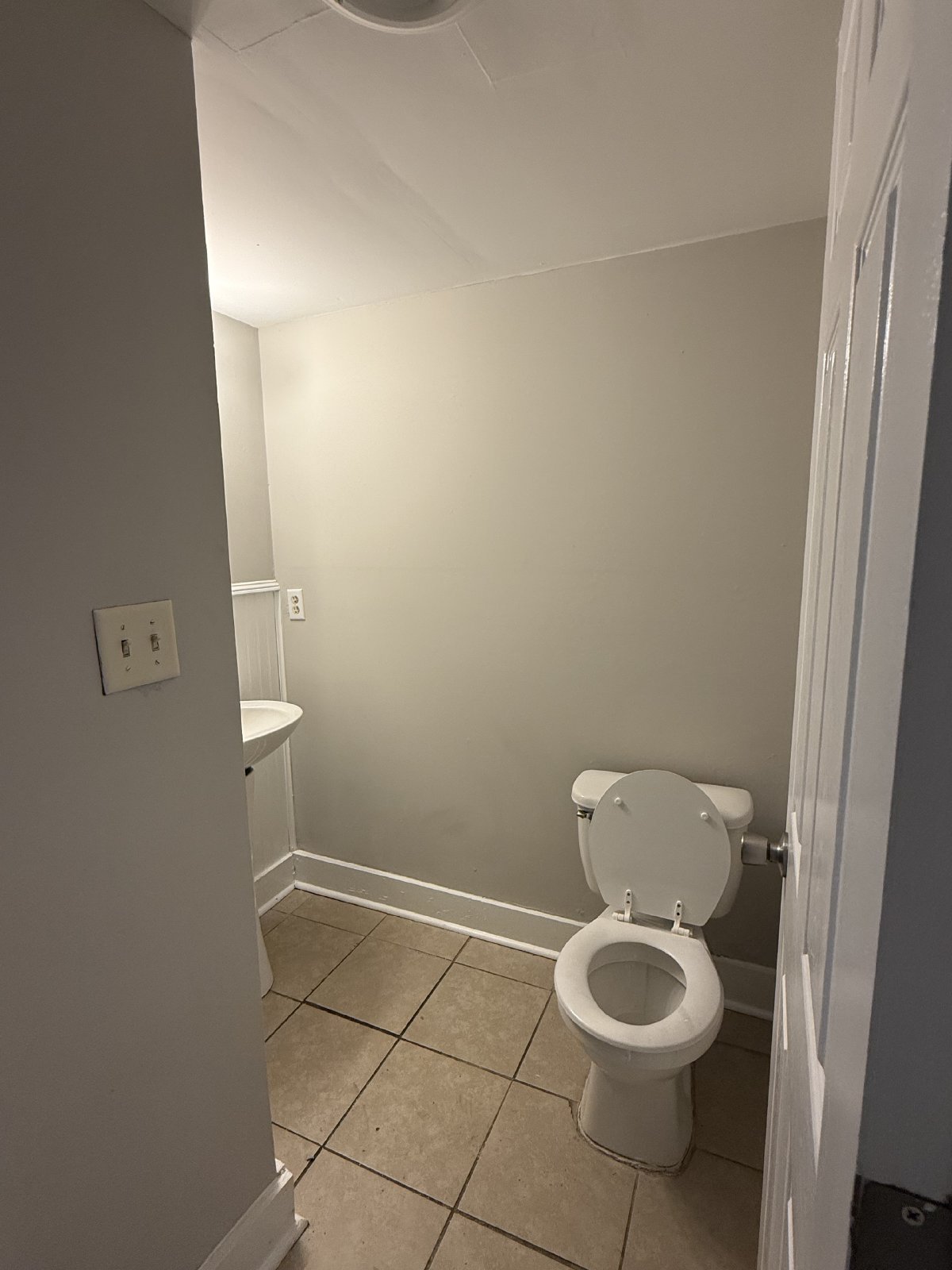 Looking for a comfortable place to call home? take a look at 810 Schmitt Rd, Rossville, GA! property image