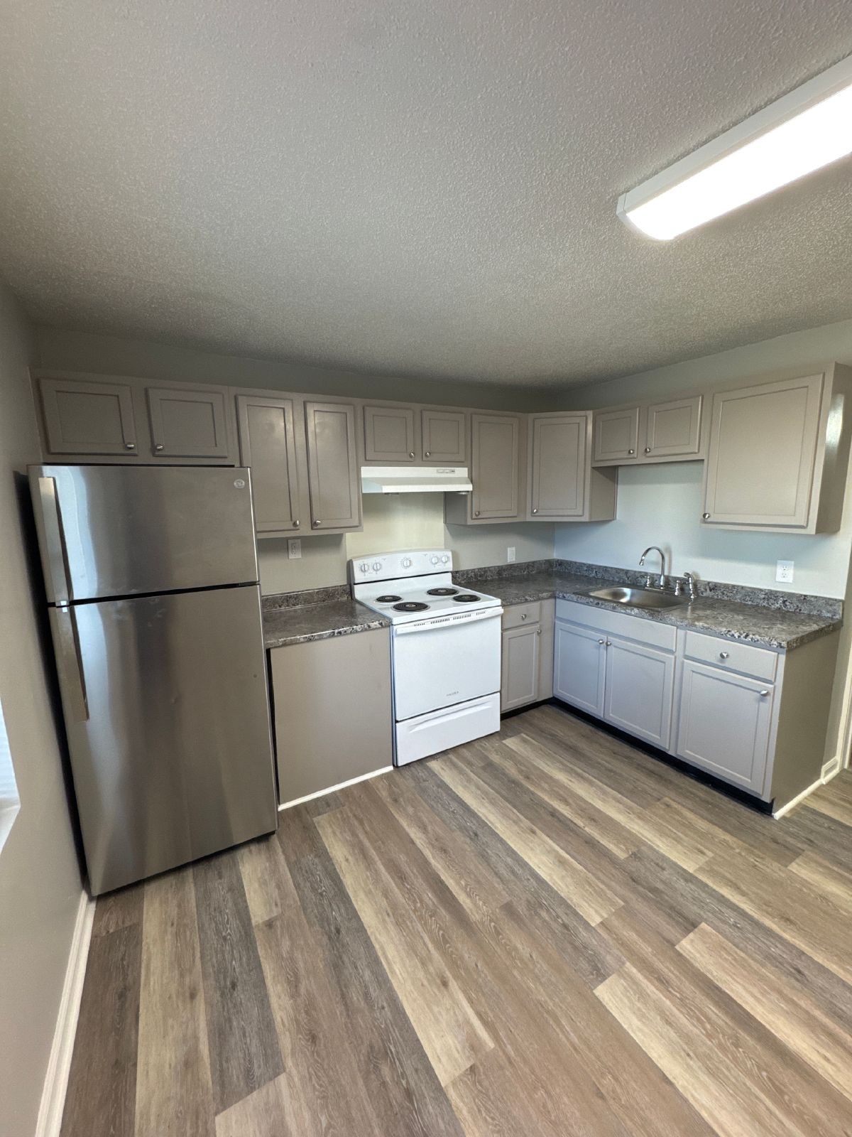 1 Bedroom Efficiency – Close to Downtown Nashville – Section 8 Accepted property image