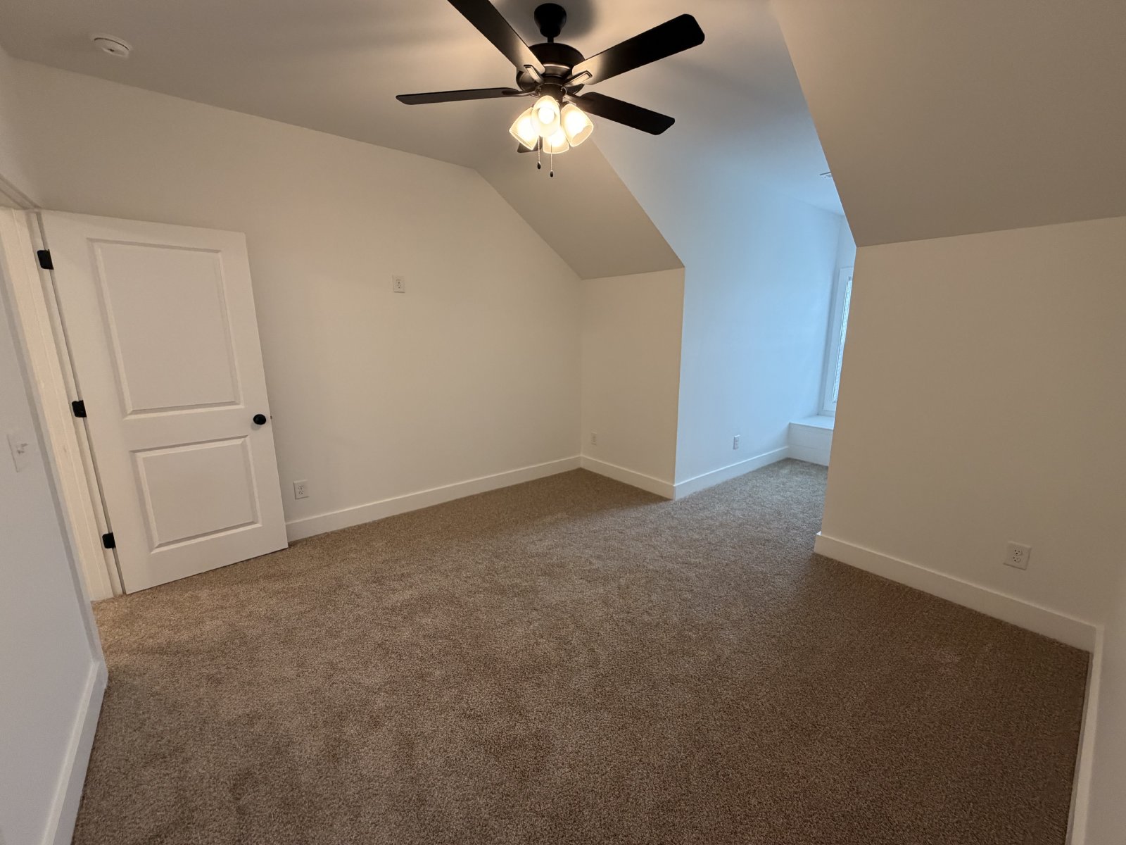 New Build 3 Bed 2.5 Bath Townhome in Shelbyville with a Move in Special property image