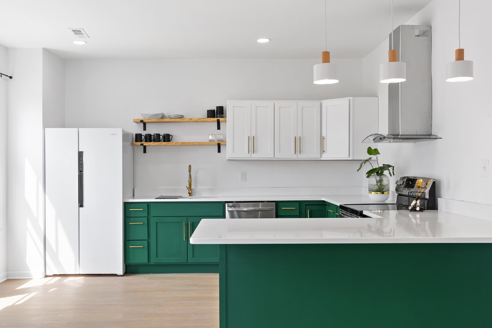 Charming + Modern Highland Park Home - 3 Beds, 2 Baths, Fenced Yard, + Plenty of Parking! property image