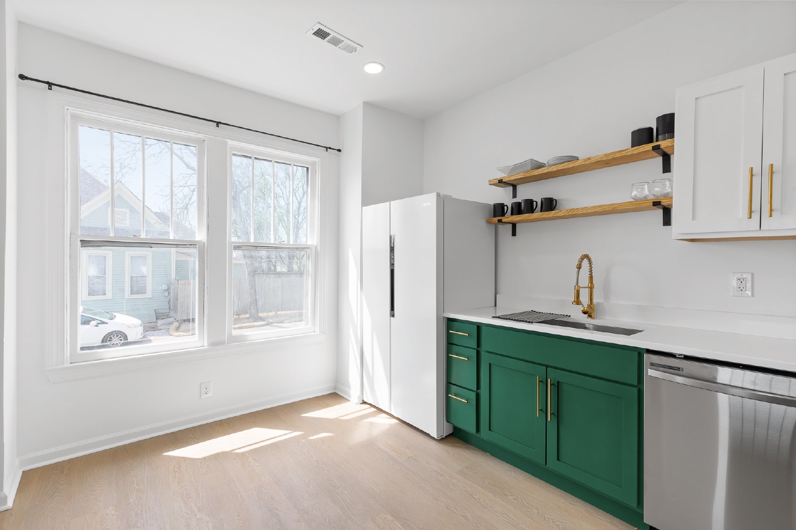 Charming + Modern Highland Park Home - 3 Beds, 2 Baths, Fenced Yard, + Plenty of Parking! property image