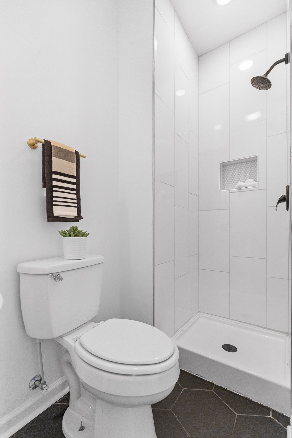 Charming + Modern Highland Park Home - 3 Beds, 2 Baths, Fenced Yard, + Plenty of Parking! property image