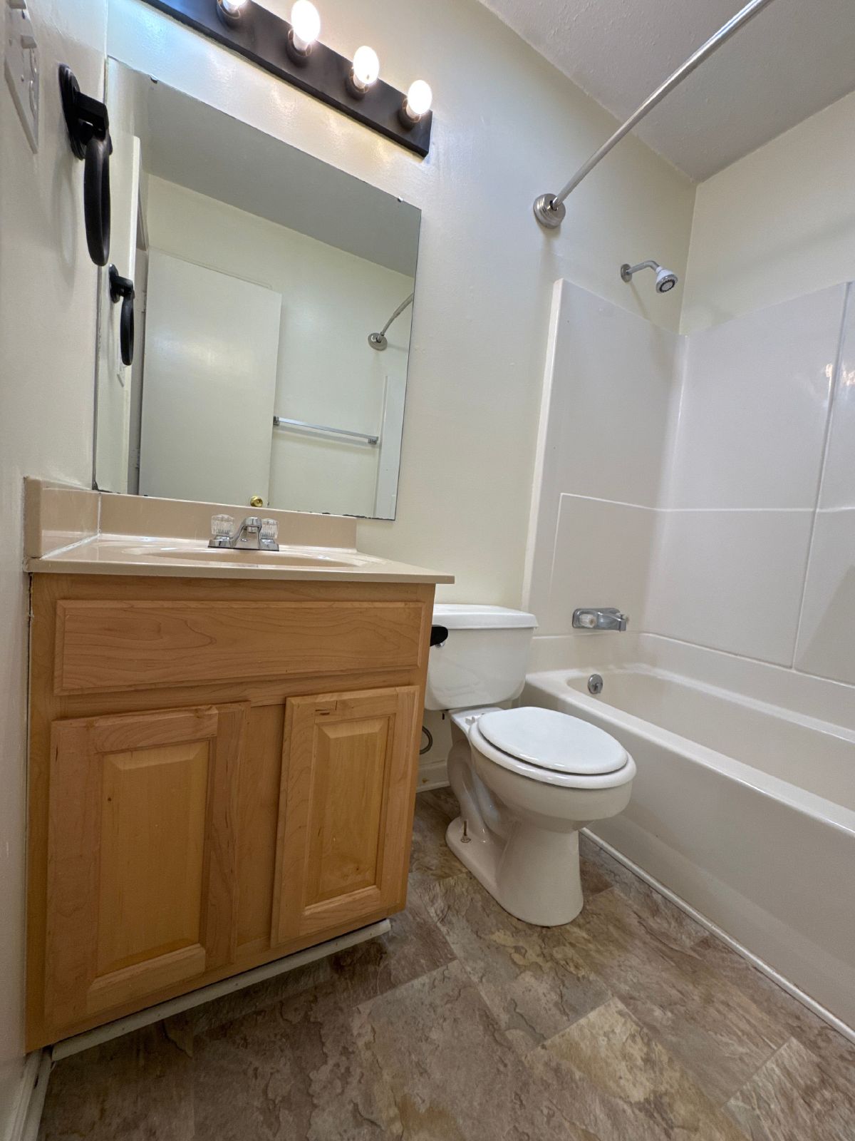 Lebanon Rental Near Old Hickory Lake – Available Now property image