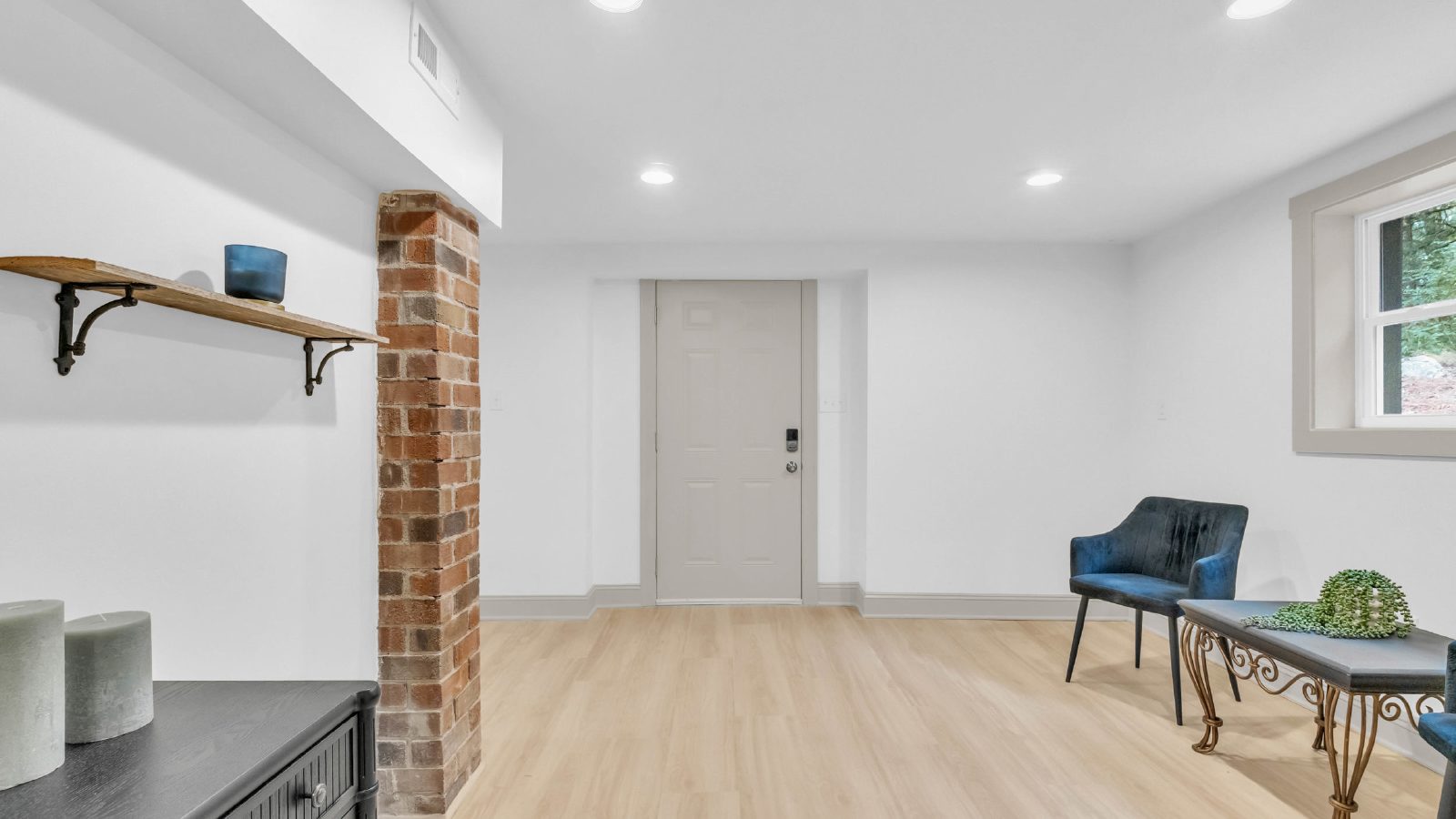 Retreat Like Feel + Practically New! 4 Beds, 3 Baths, Over 2,000 Sq Ft. with Glimpses of Nickajack Lake! property image