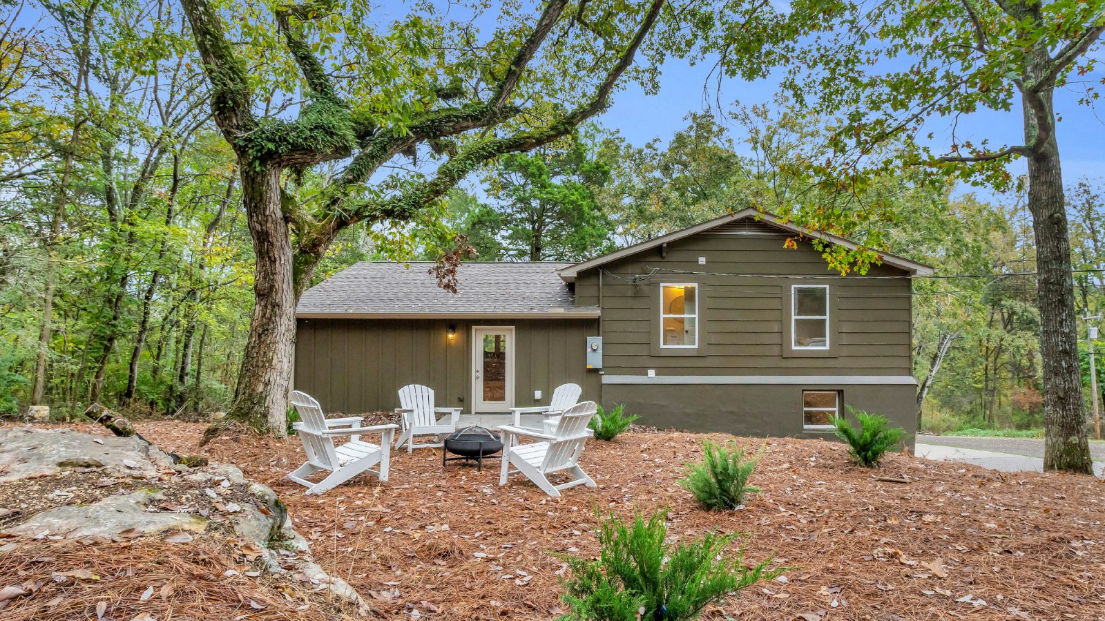 Retreat Like Feel + Practically New! 4 Beds, 3 Baths, Over 2,000 Sq Ft. with Glimpses of Nickajack Lake! property image