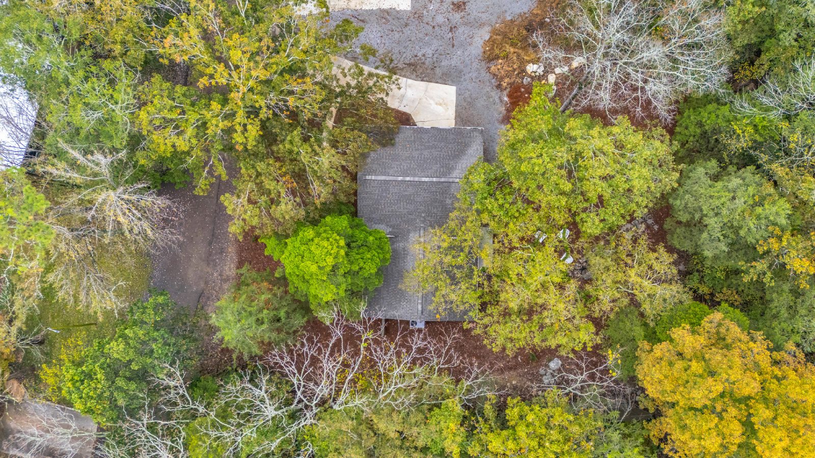 Retreat Like Feel + Practically New! 4 Beds, 3 Baths, Over 2,000 Sq Ft. with Glimpses of Nickajack Lake! property image