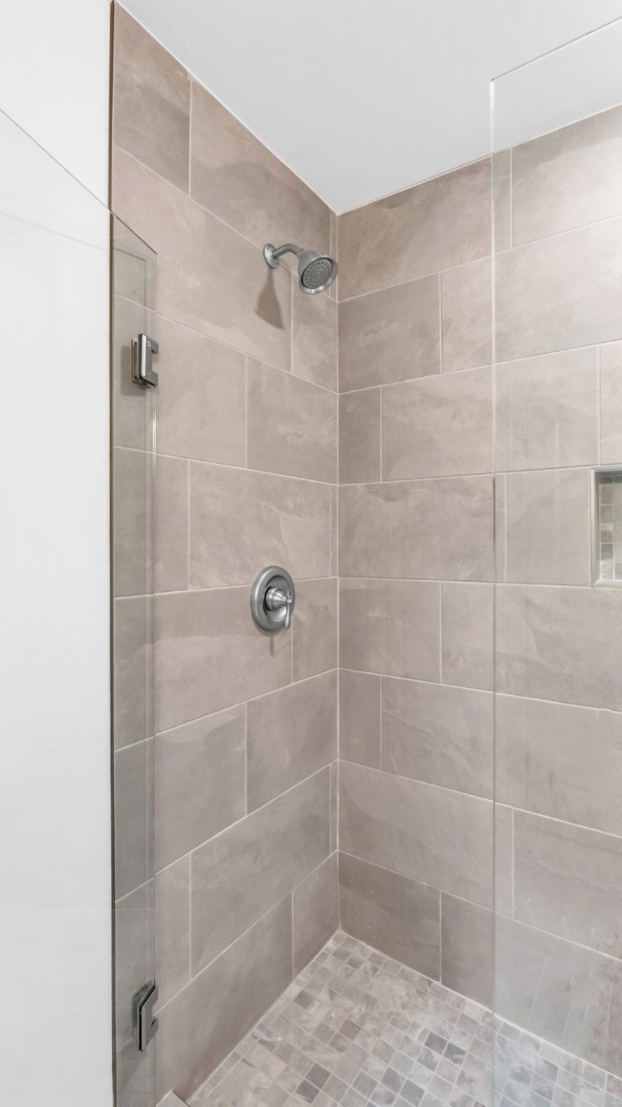 Retreat Like Feel + Practically New! 4 Beds, 3 Baths, Over 2,000 Sq Ft. with Glimpses of Nickajack Lake! property image