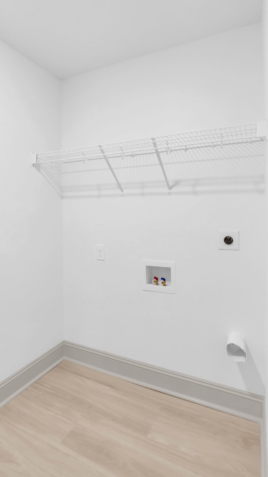 Retreat Like Feel + Practically New! 4 Beds, 3 Baths, Over 2,000 Sq Ft. with Glimpses of Nickajack Lake! property image