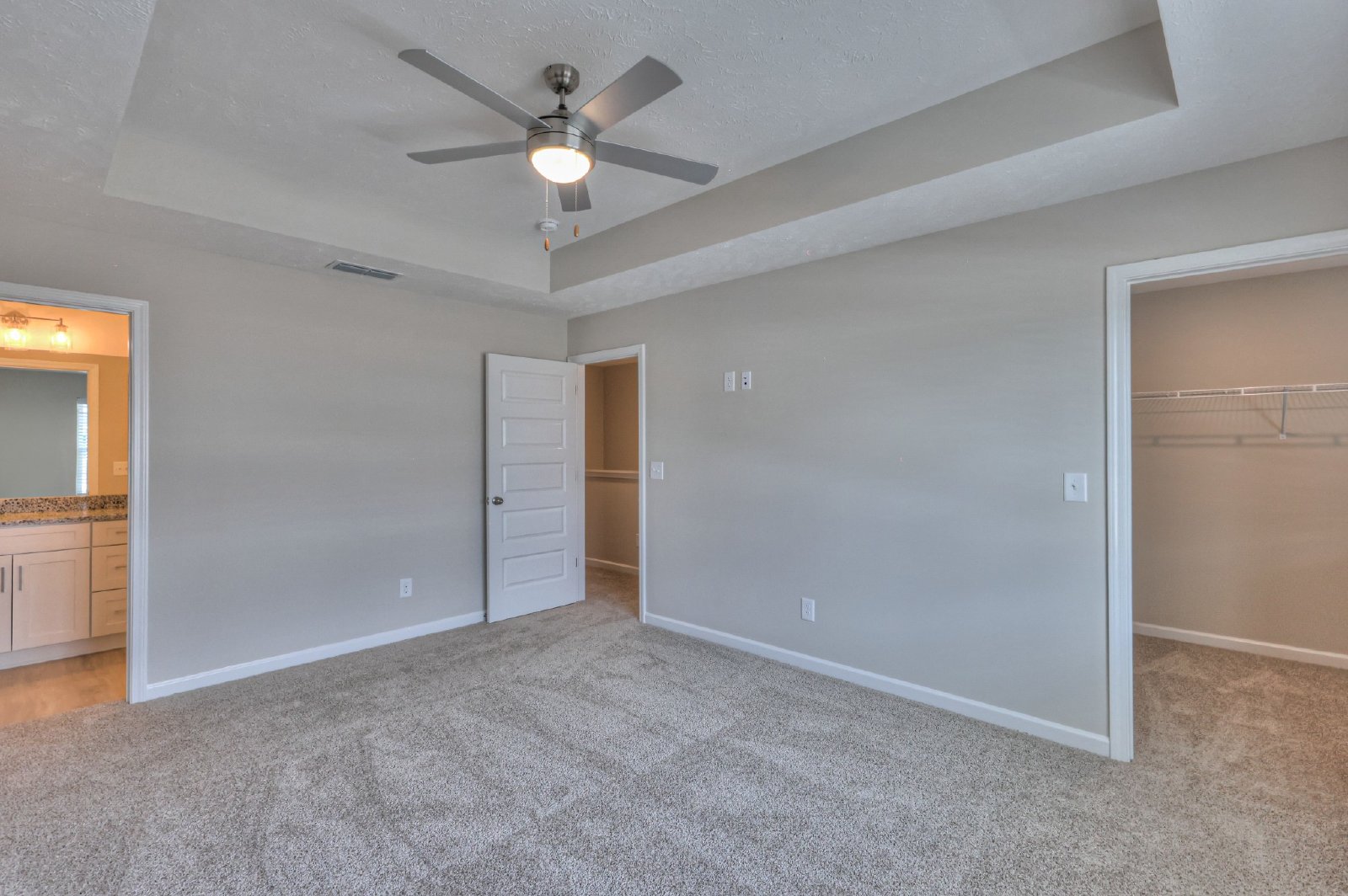 HALF OFF MOVE IN SPECIAL....BRAND NEW Luxury Townhome in Tullahoma!! property image