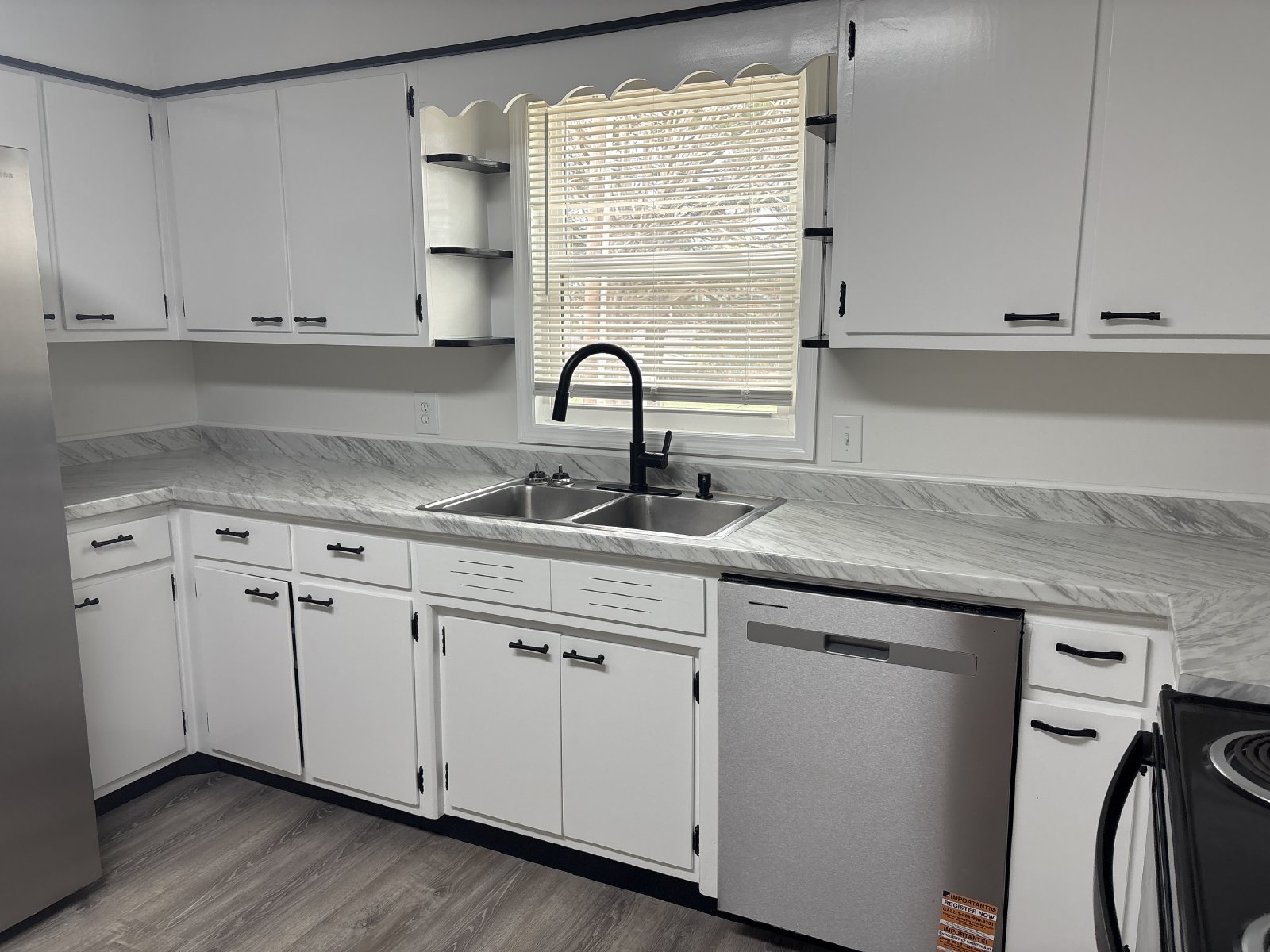 Freshly Renovated 2 Bedroom Duplex in Decherd! property image