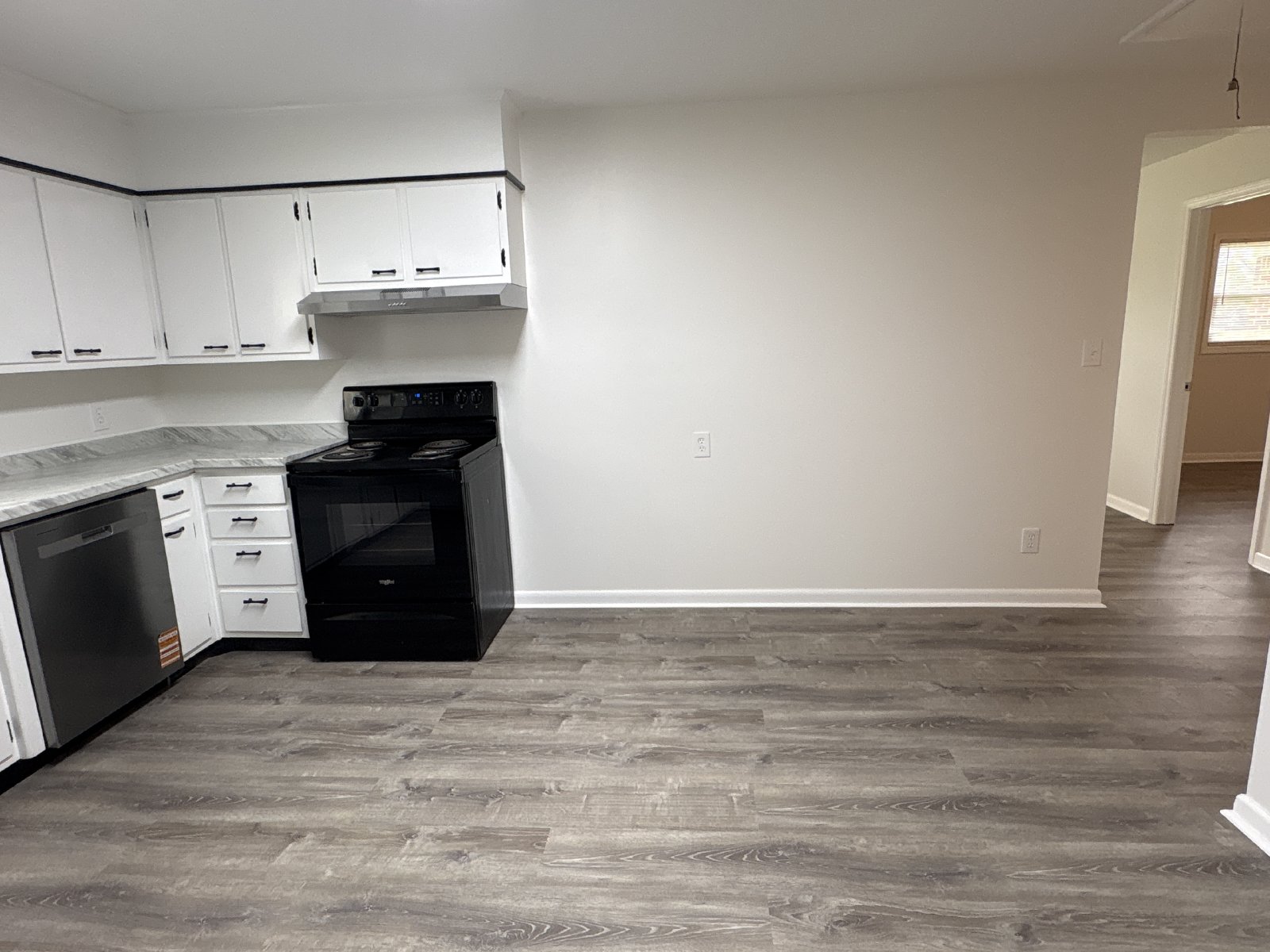 Freshly Renovated 2 Bedroom Duplex in Decherd! property image