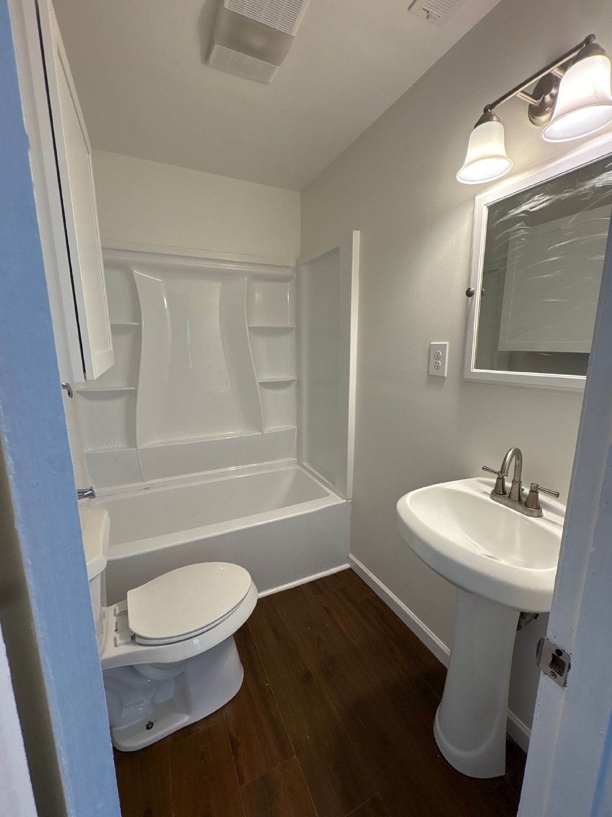 Freshly Renovated 2 Bedroom Duplex in Decherd! property image