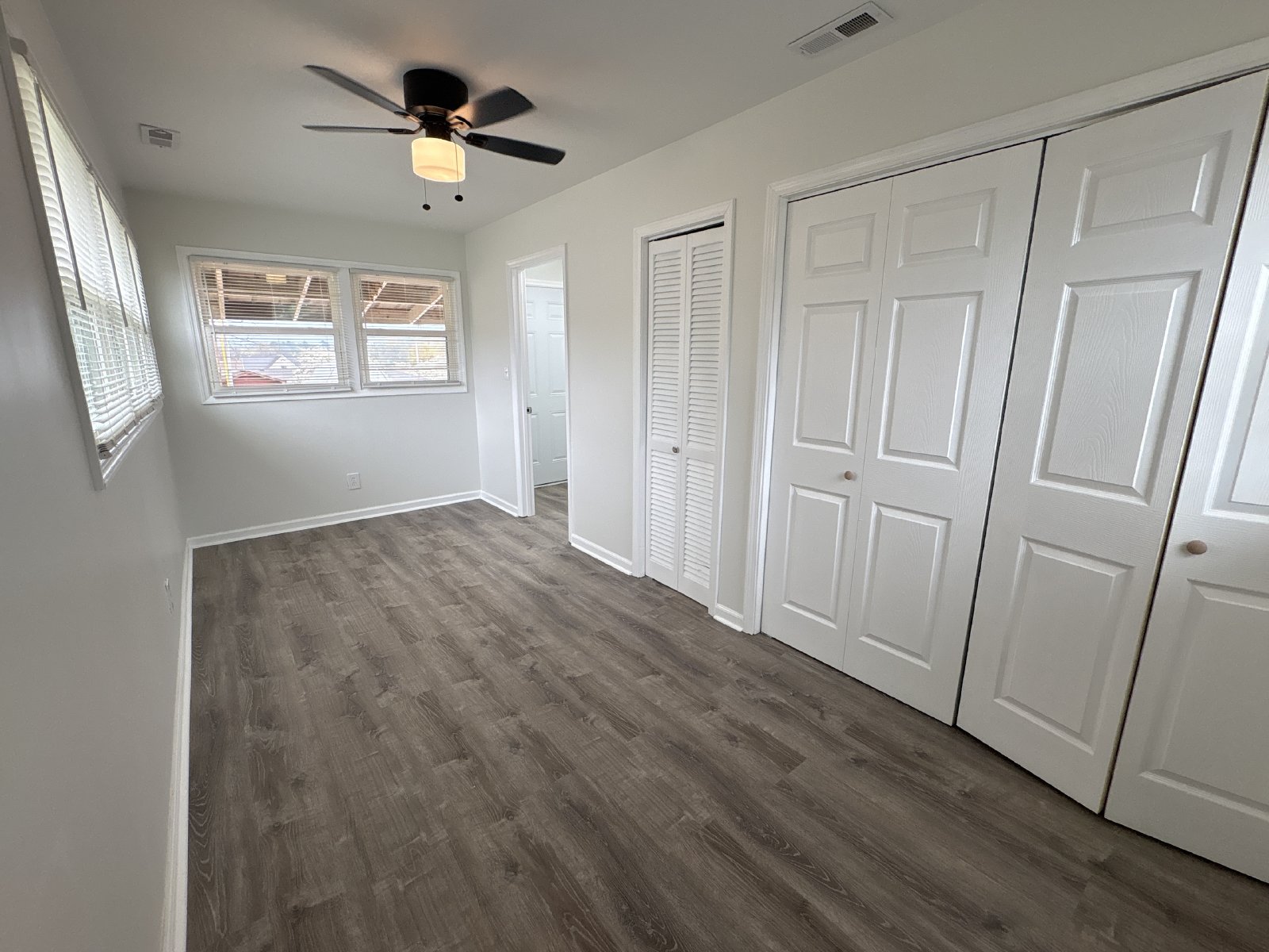 Freshly Renovated 2 Bedroom Duplex in Decherd! property image