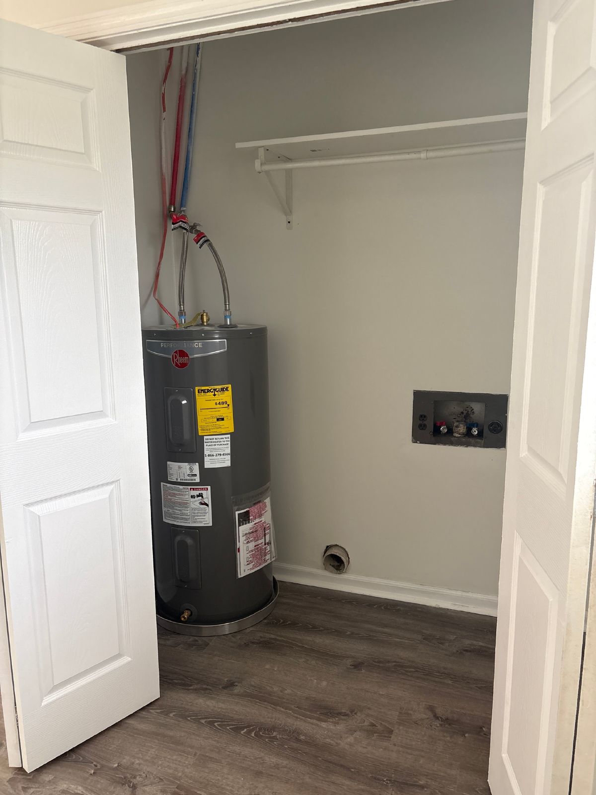 Freshly Renovated 2 Bedroom Duplex in Decherd! property image