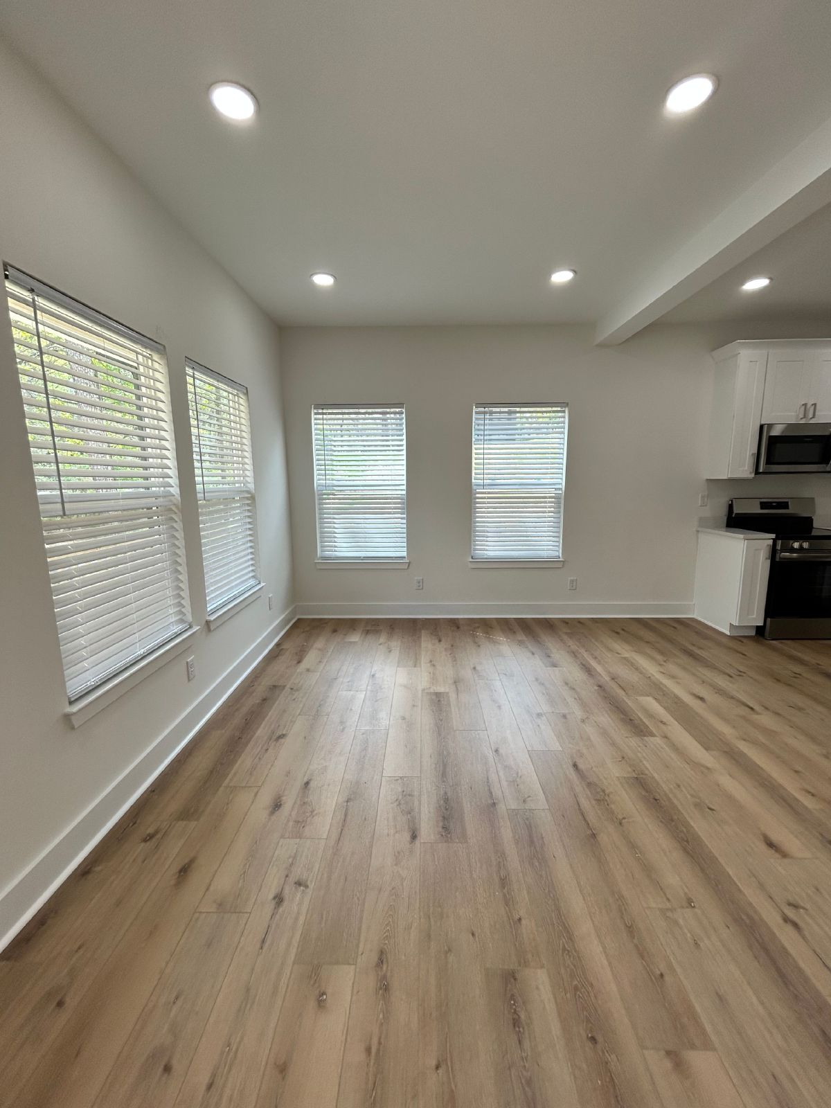 BRAND NEW Charming 3 Beds, 2.5 Baths in Hixson! property image