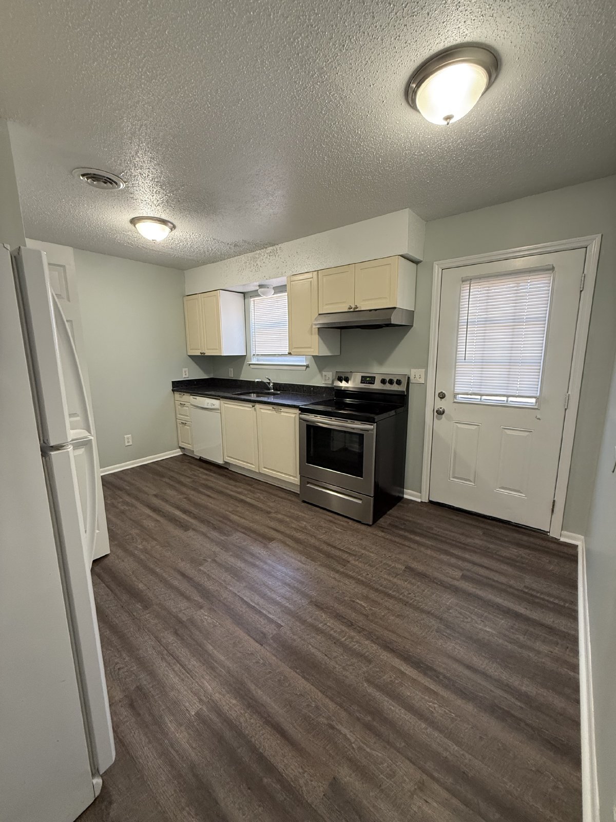 413 Booth Rd Chattanooga 2 spacious bedrooms 1 full bathroom property image