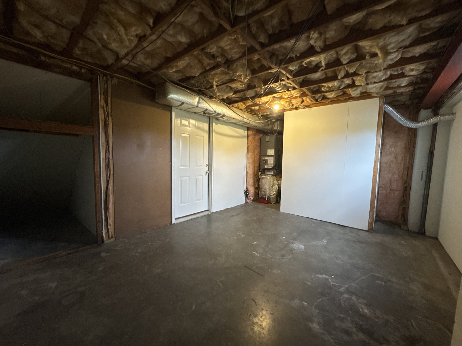Spacious 3 Bed / 2 Bath Duplex in Lebanon – Comfortable Living with Convenient Location property image