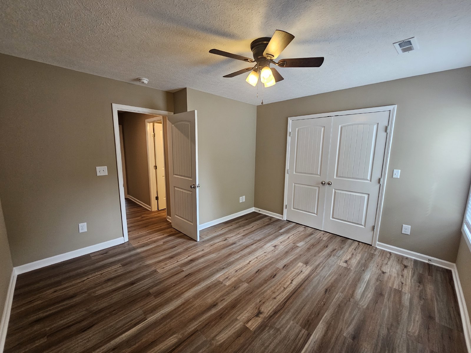 Modern Townhome in Tullahoma.... property image