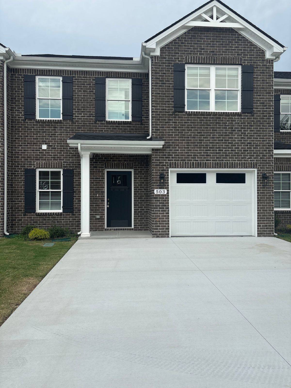 1/2 OFF MOVE IN SPECIAL! 4 Bedroom Townhome in Shelbyville! property image