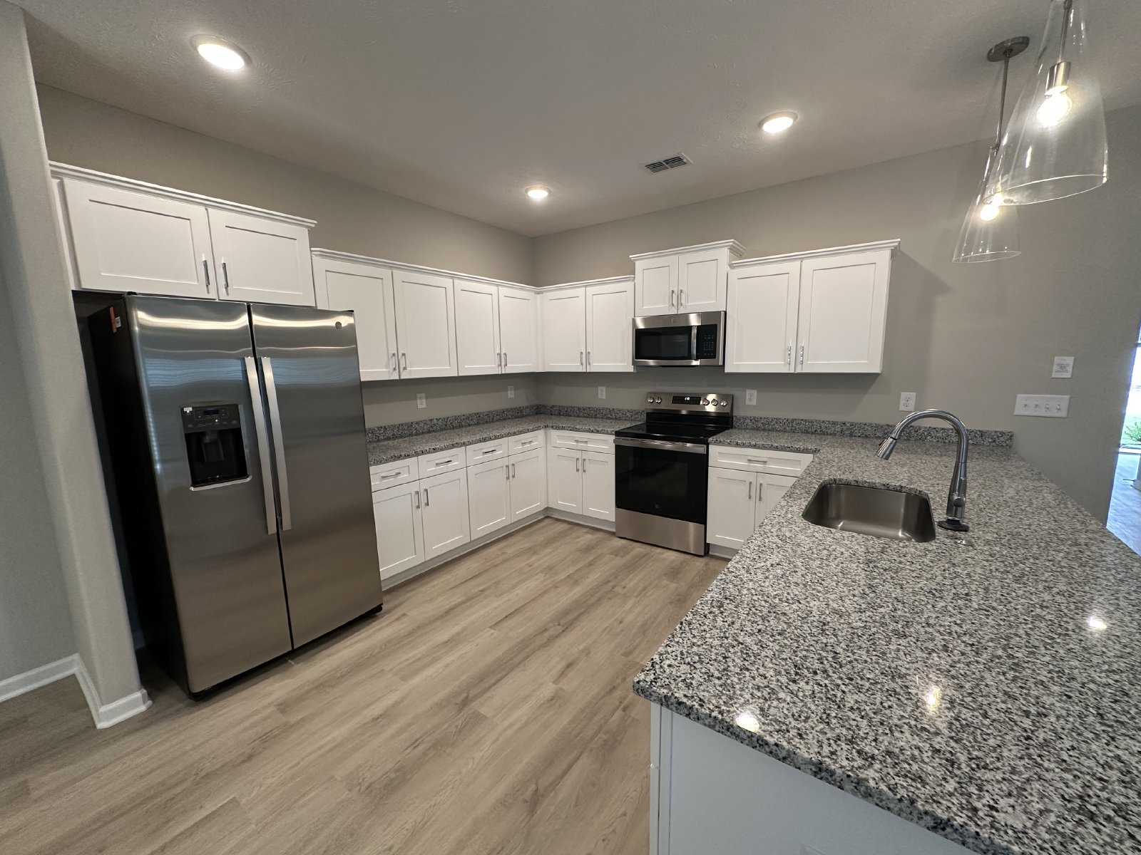 Brand New 3 Bed 2.5 Bath Townhome in Shelbyville property image