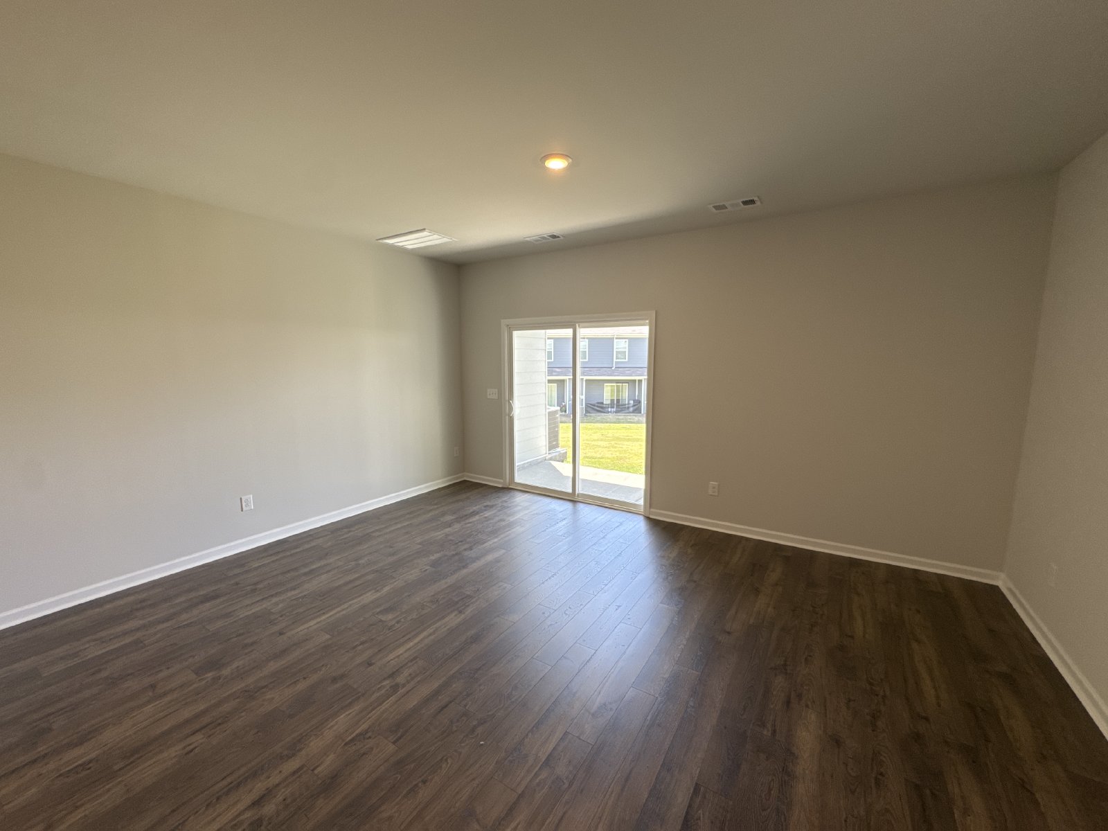 $500 Move-In Incentive for May Move-In! property image