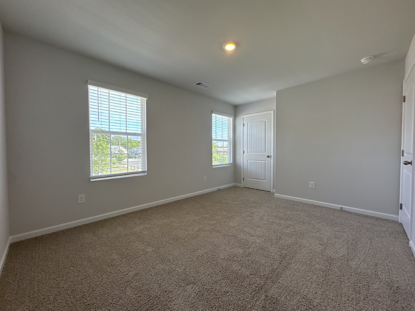 $500 Move-In Incentive for May Move-In! property image
