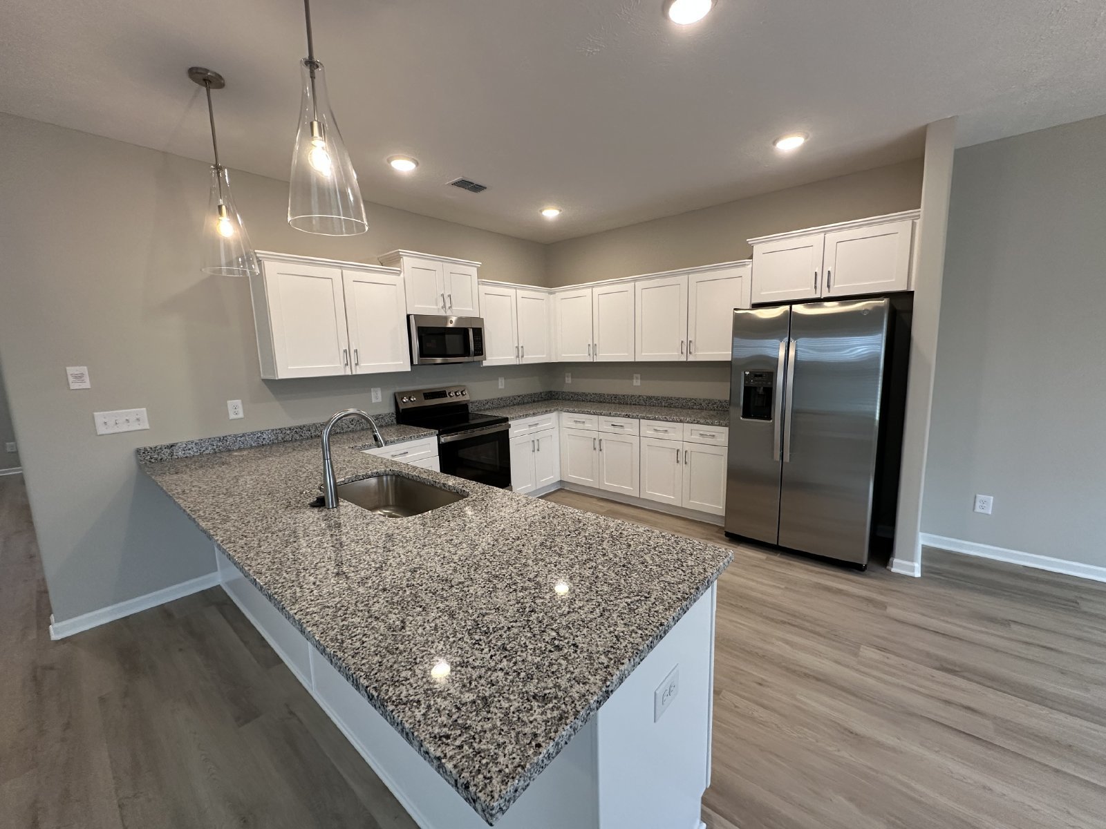 Brand New 3 Bed 2.5 Bath Townhome In Shelbyville property image
