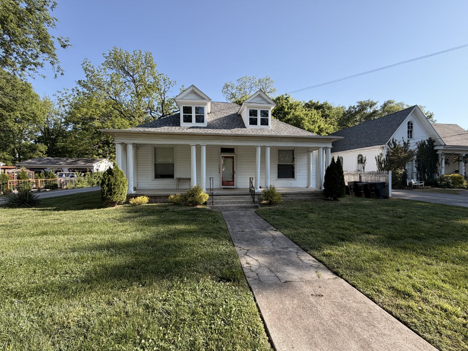 1 Bed 1 Bath Studio Style Apartment Minutes From the Square property image