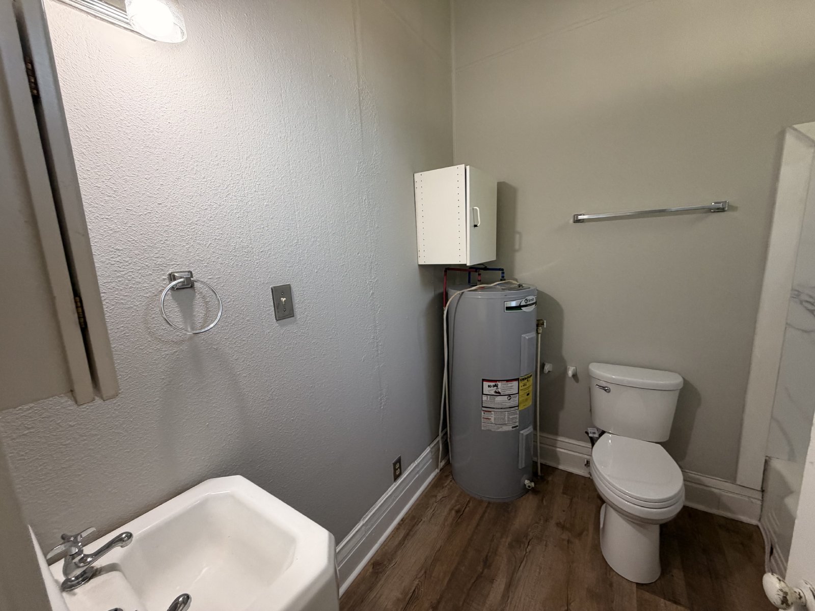 1 Bed 1 Bath Studio Style Apartment Minutes From the Square property image