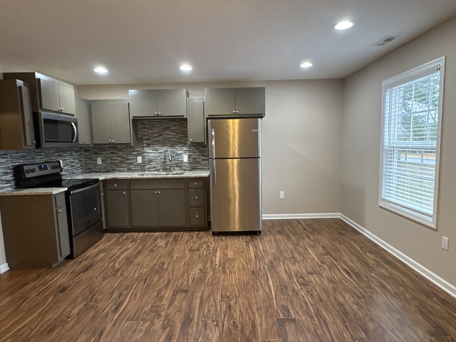 Recently built 2 Bedroom Apartment Minutes from Tim's Ford Lake! property image