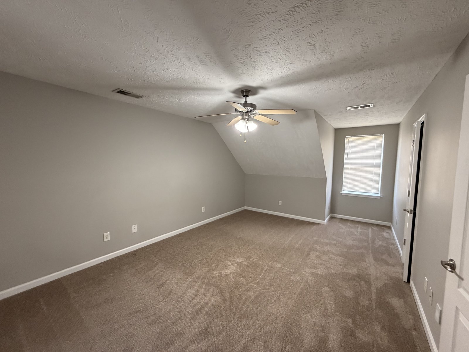 3 BR, 2.5 Bath with Fenced Backyard - Available Now! property image