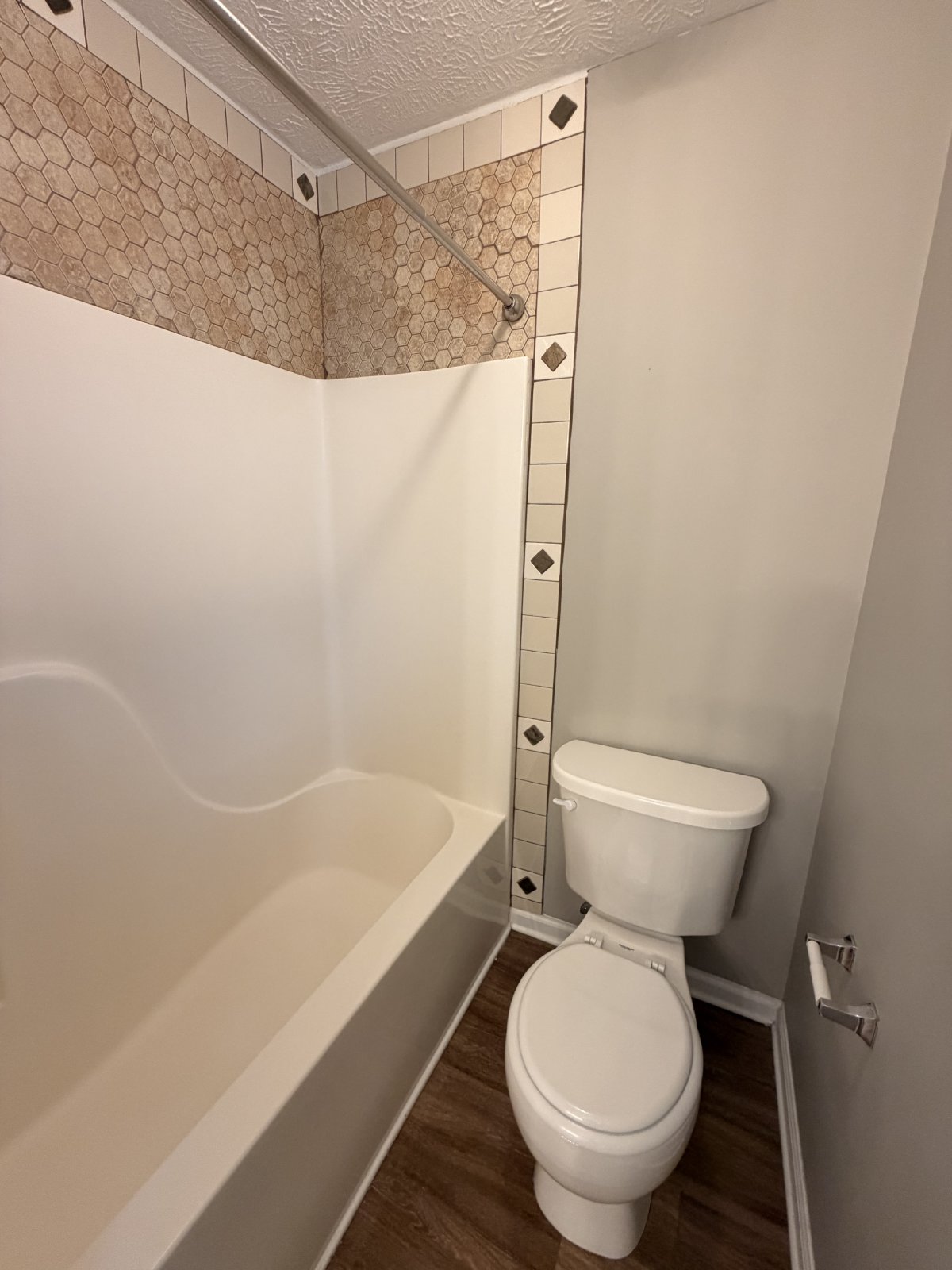 3 BR, 2.5 Bath with Fenced Backyard - Available Now! property image