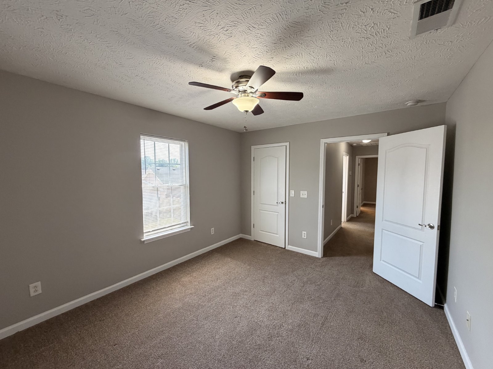 3 BR, 2.5 Bath with Fenced Backyard - Available Now! property image