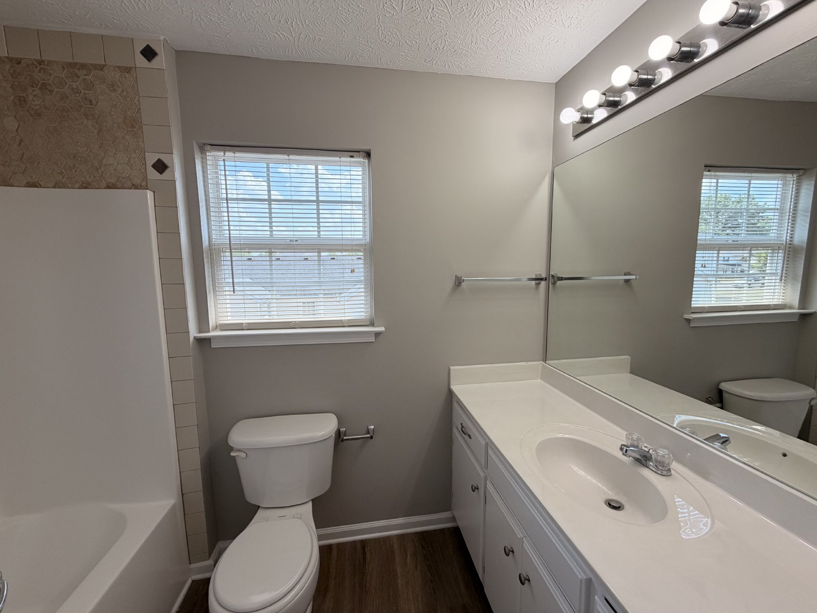 3 BR, 2.5 Bath with Fenced Backyard - Available Now! property image
