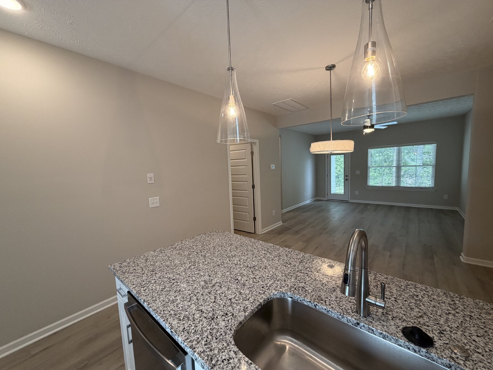 Brand New 4 Bed 3.5 Bath Townhome In Shelbyville property image
