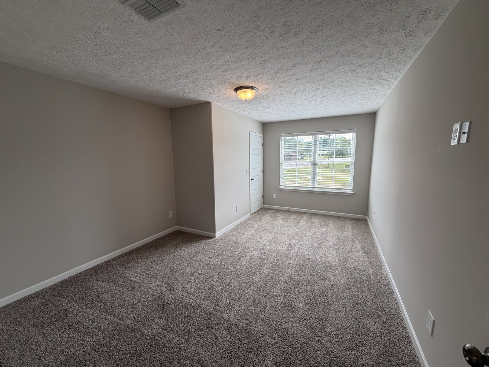 Brand New 4 Bed 3.5 Bath Townhome In Shelbyville property image