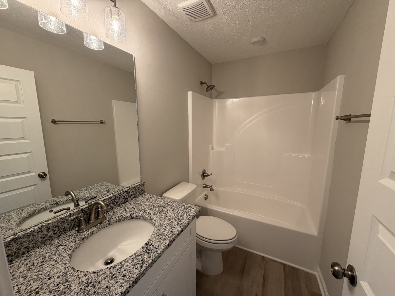 Brand New 4 Bed 3.5 Bath Townhome In Shelbyville property image