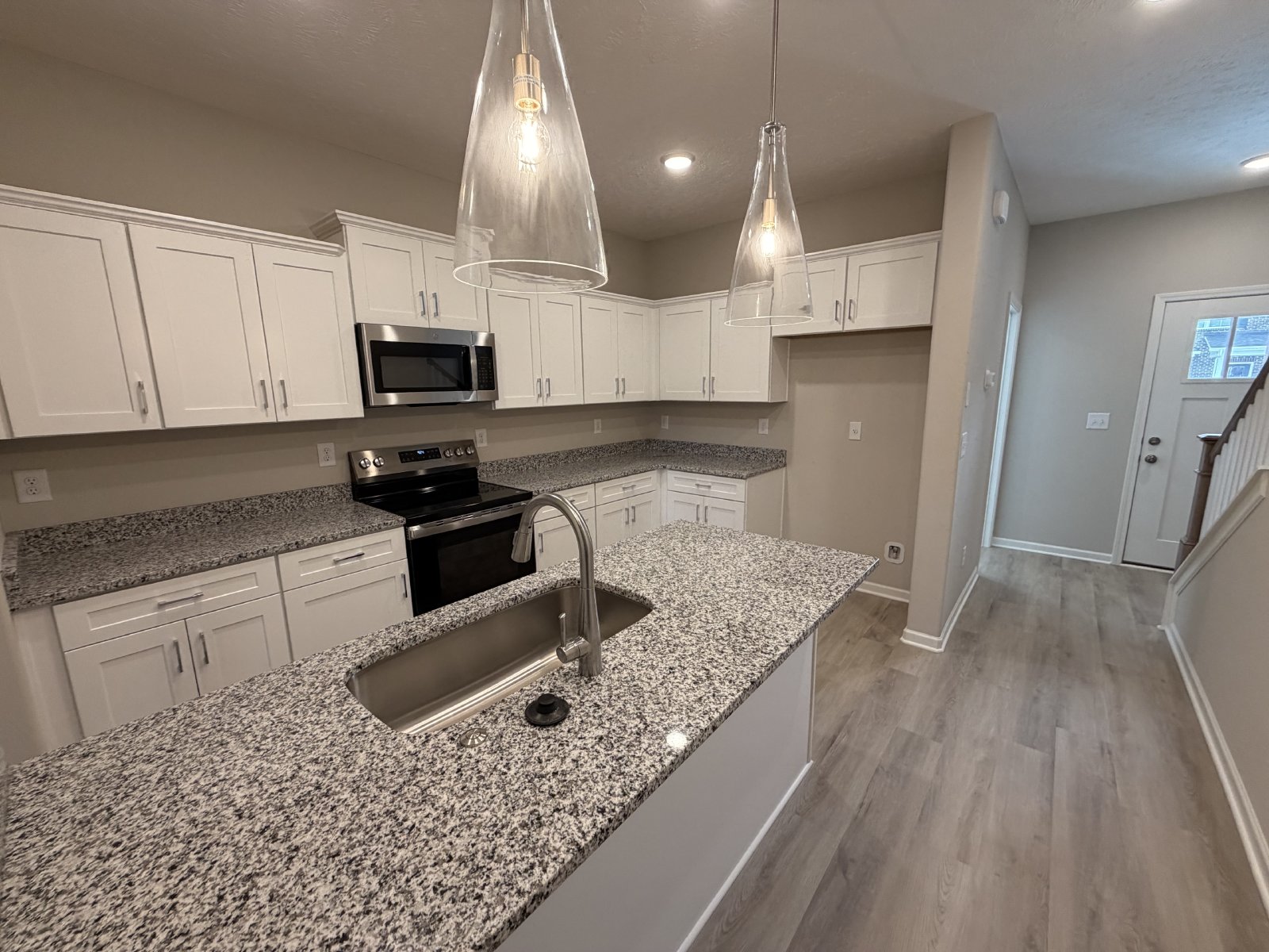 Brand New 4 Bed 3 Bath Townhome In Shelbyville property image