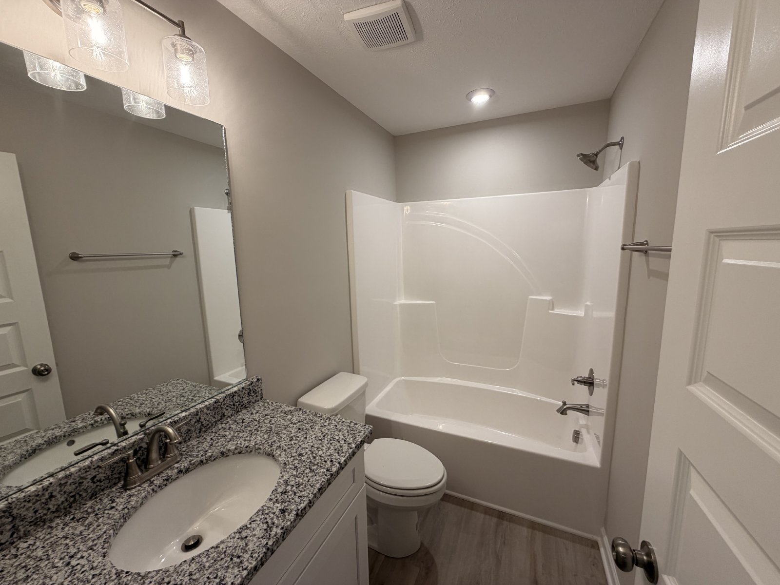 Brand New 4 Bed 3 Bath Townhome In Shelbyville property image