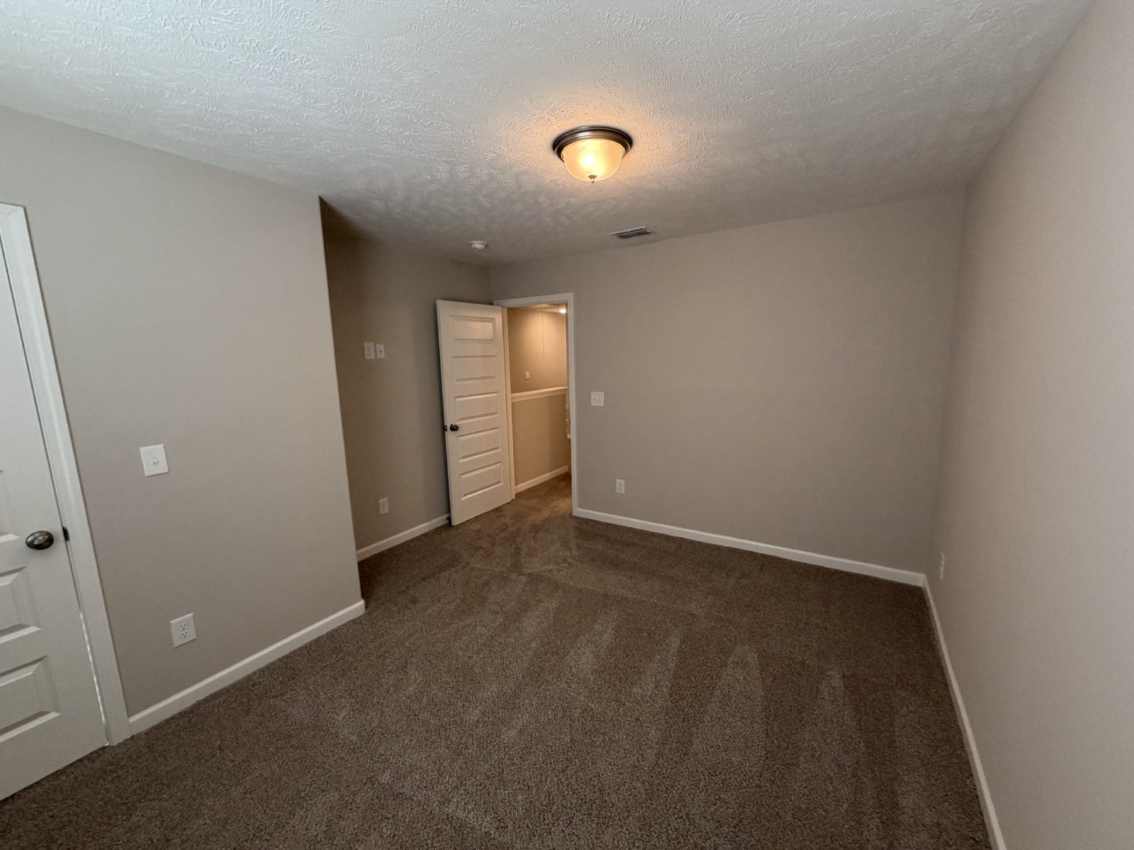 Brand New 4 Bed 3 Bath Townhome In Shelbyville property image