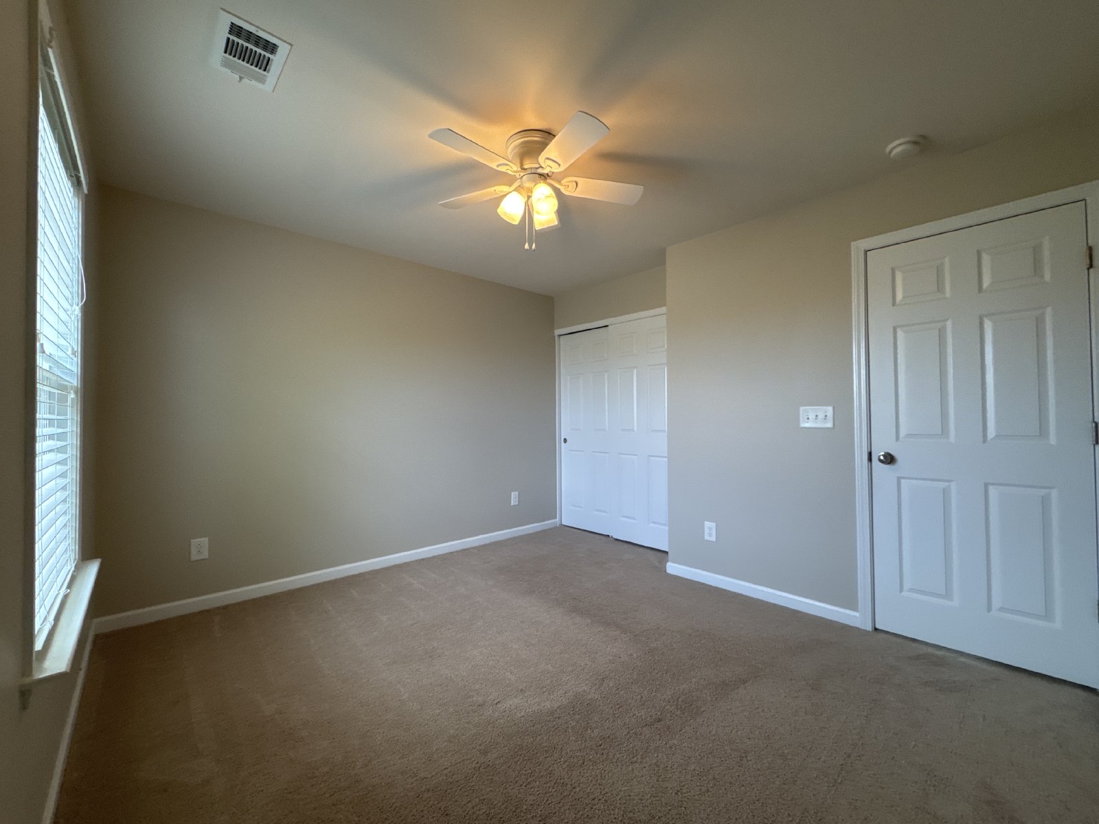 Well-Maintained 3BR Home in Lebanon | Great Location + Natural Light property image