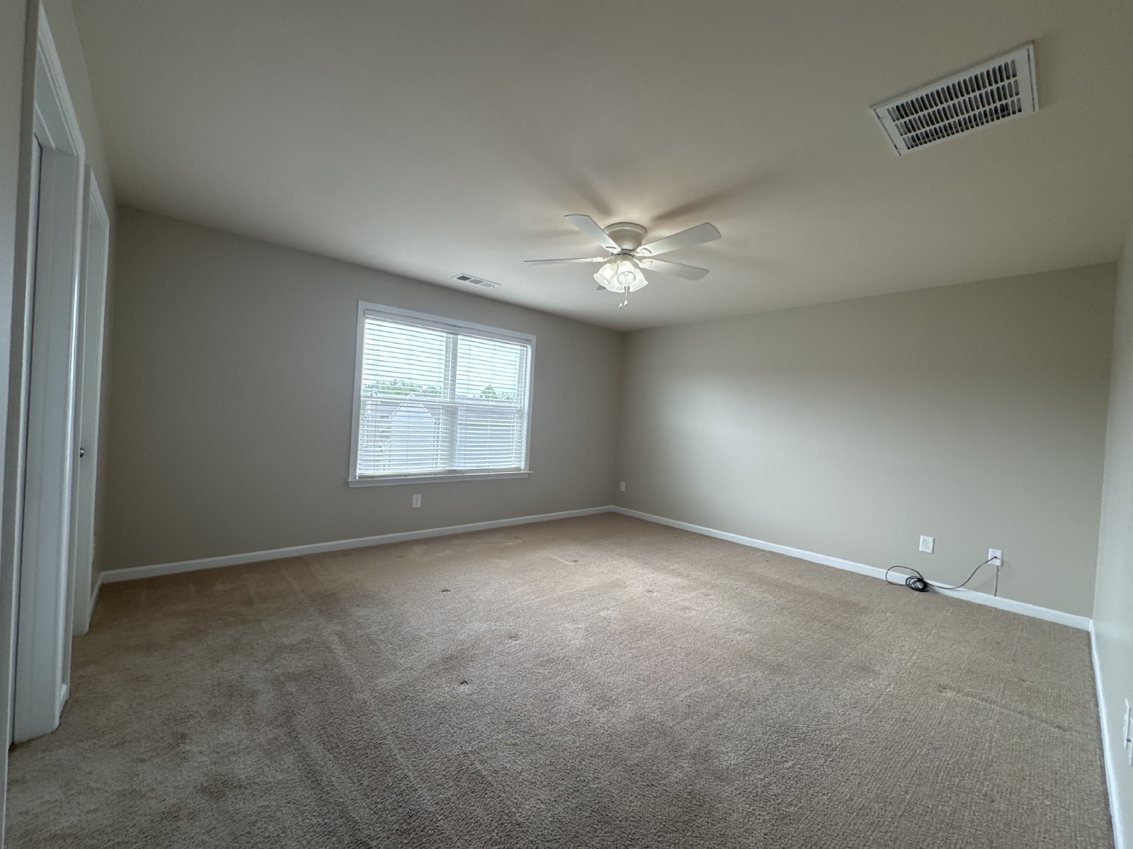 Well-Maintained 3BR Home in Lebanon | Great Location + Natural Light property image