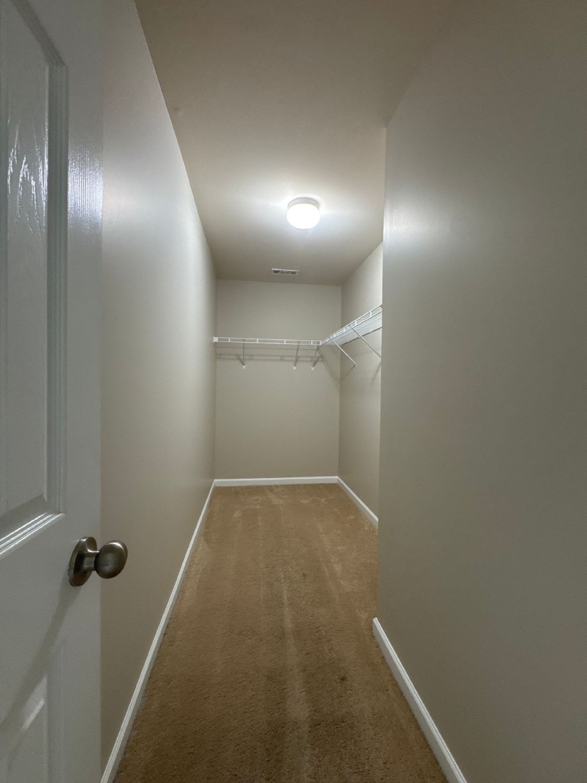 Well-Maintained 3BR Home in Lebanon | Great Location + Natural Light property image