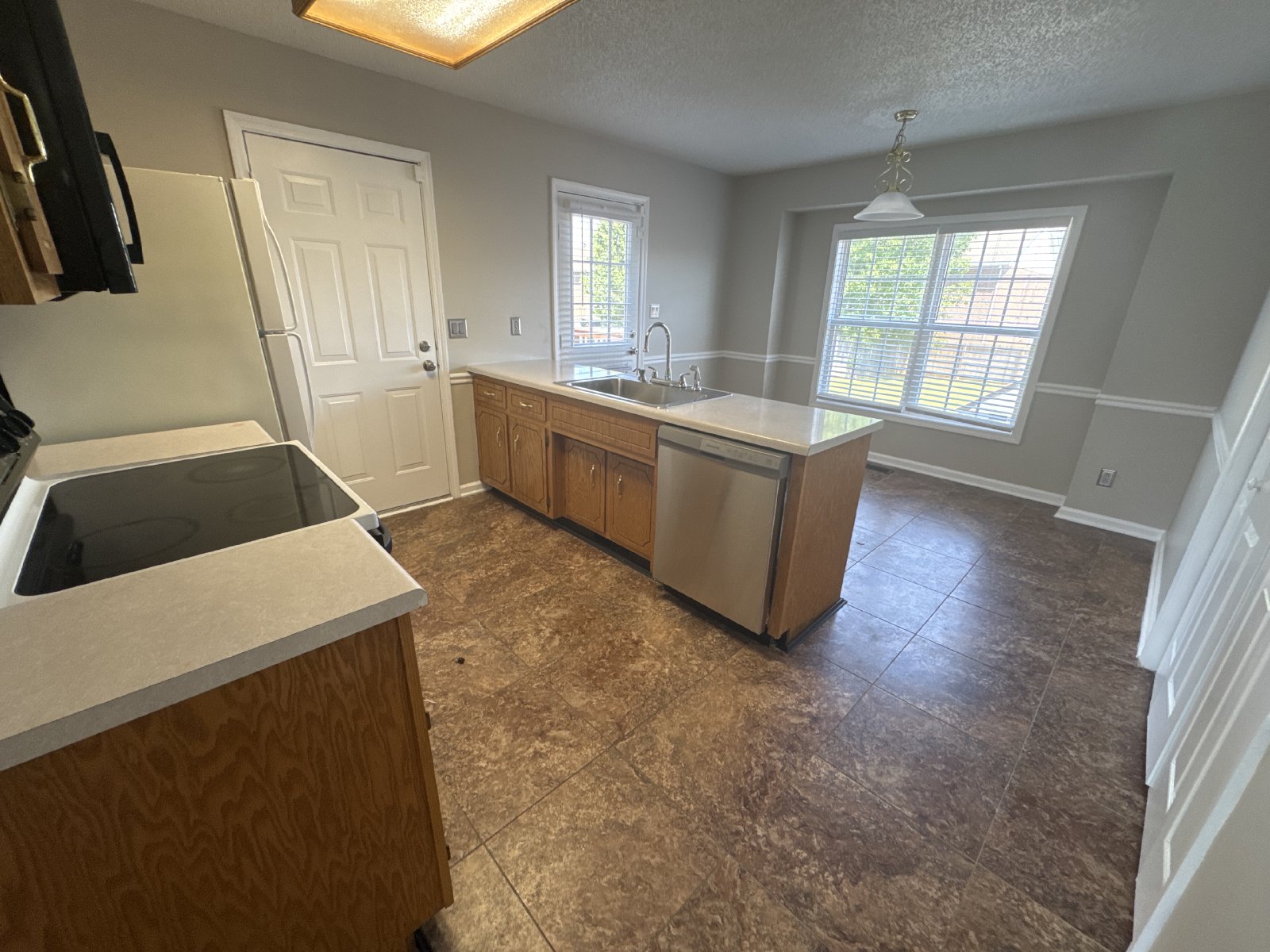 ✨ $500 Move-In Incentive for Approved Applications with a May Move-In! ✨ property image