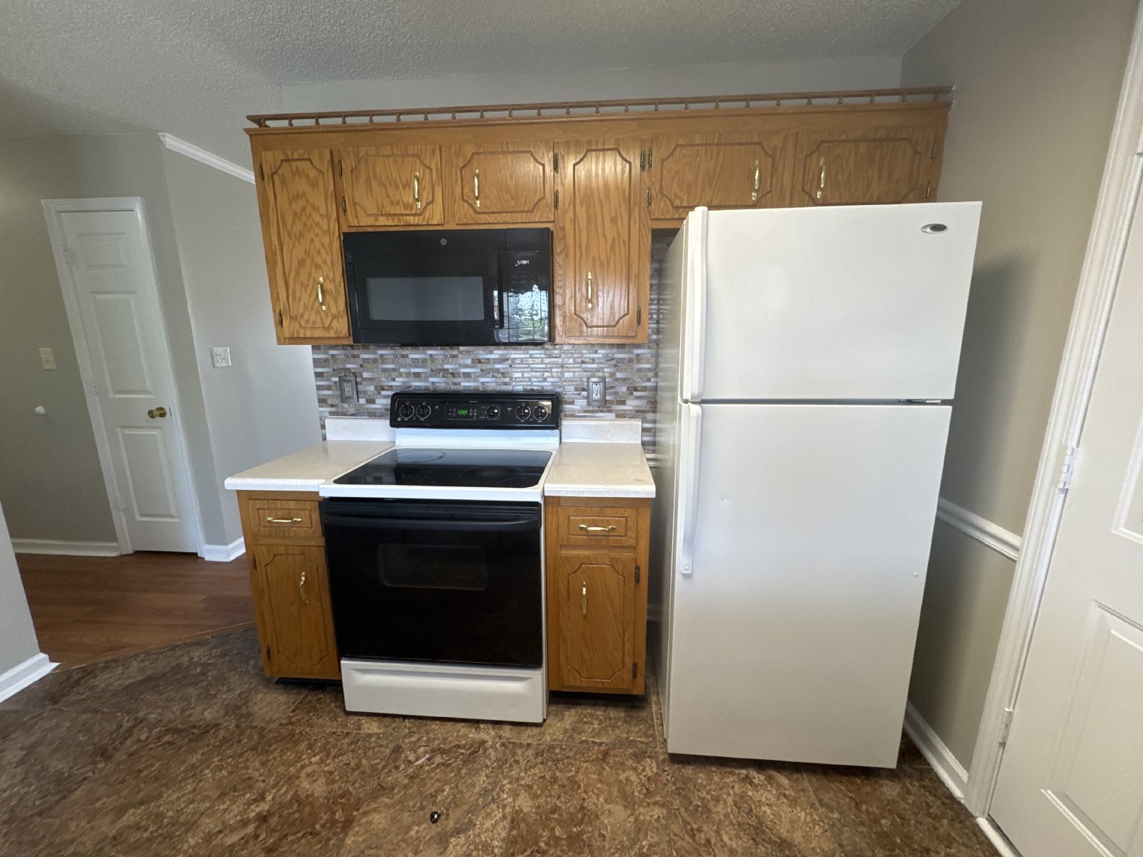 ✨ $500 Move-In Incentive for Approved Applications with a May Move-In! ✨ property image