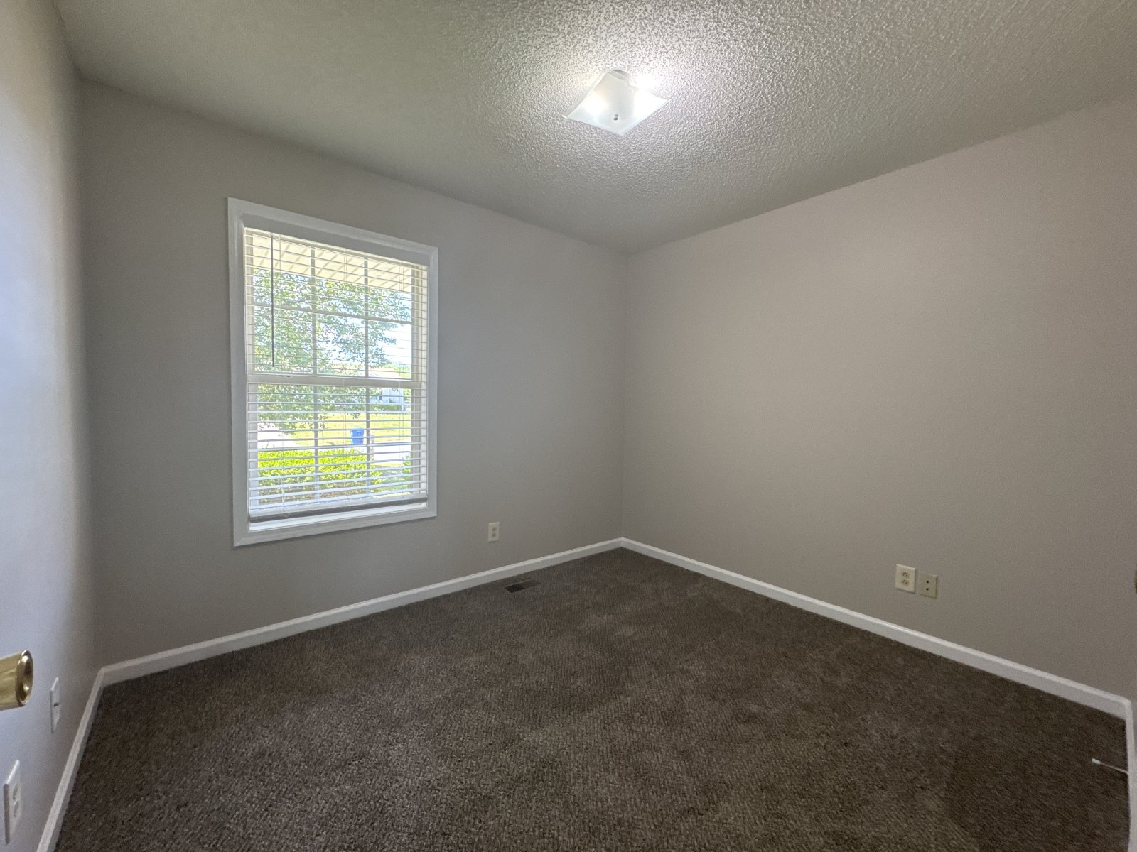 ✨ $500 Move-In Incentive for Approved Applications with a May Move-In! ✨ property image