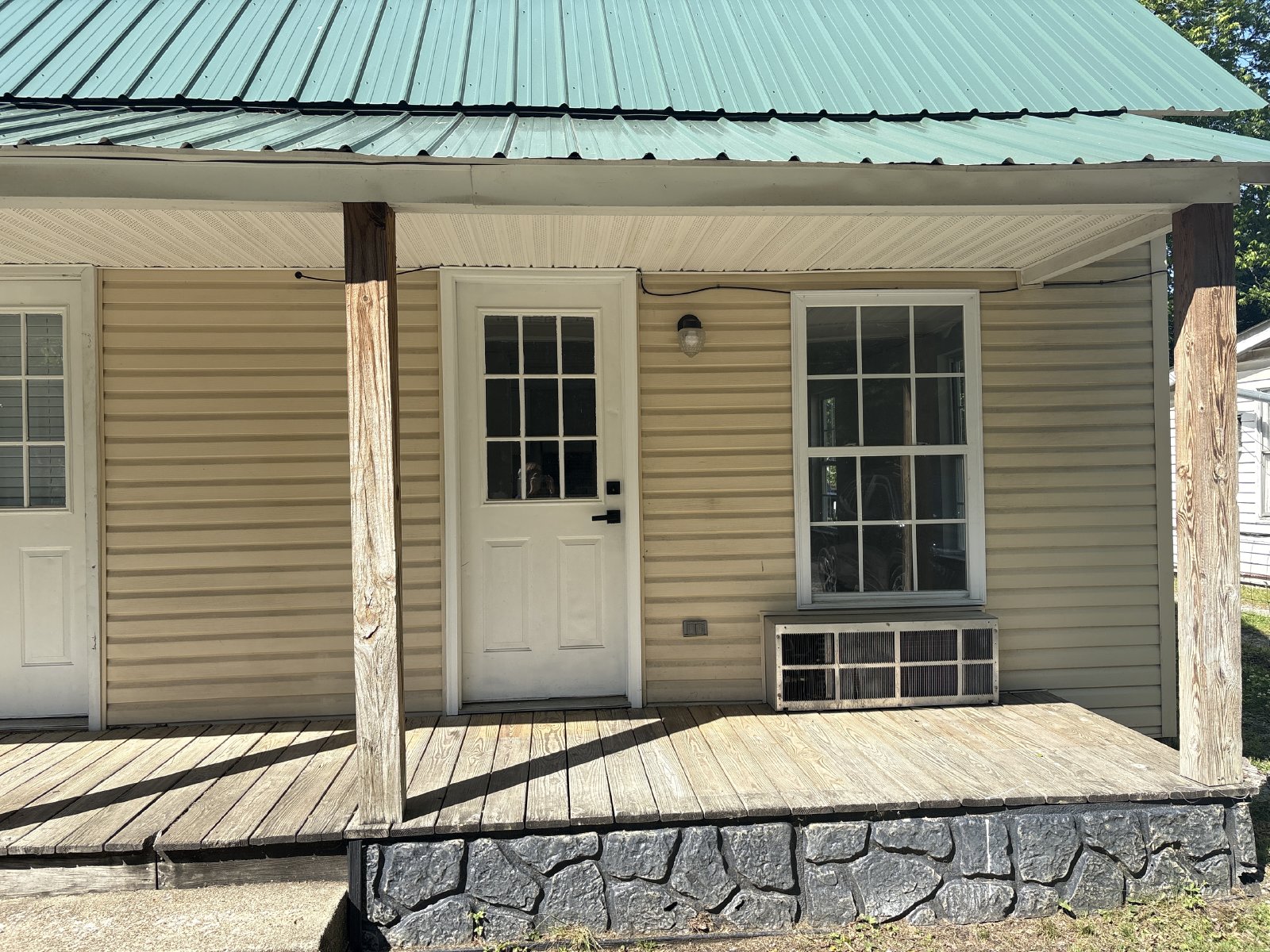 Renovated Duplex in Central Tullahoma! property image